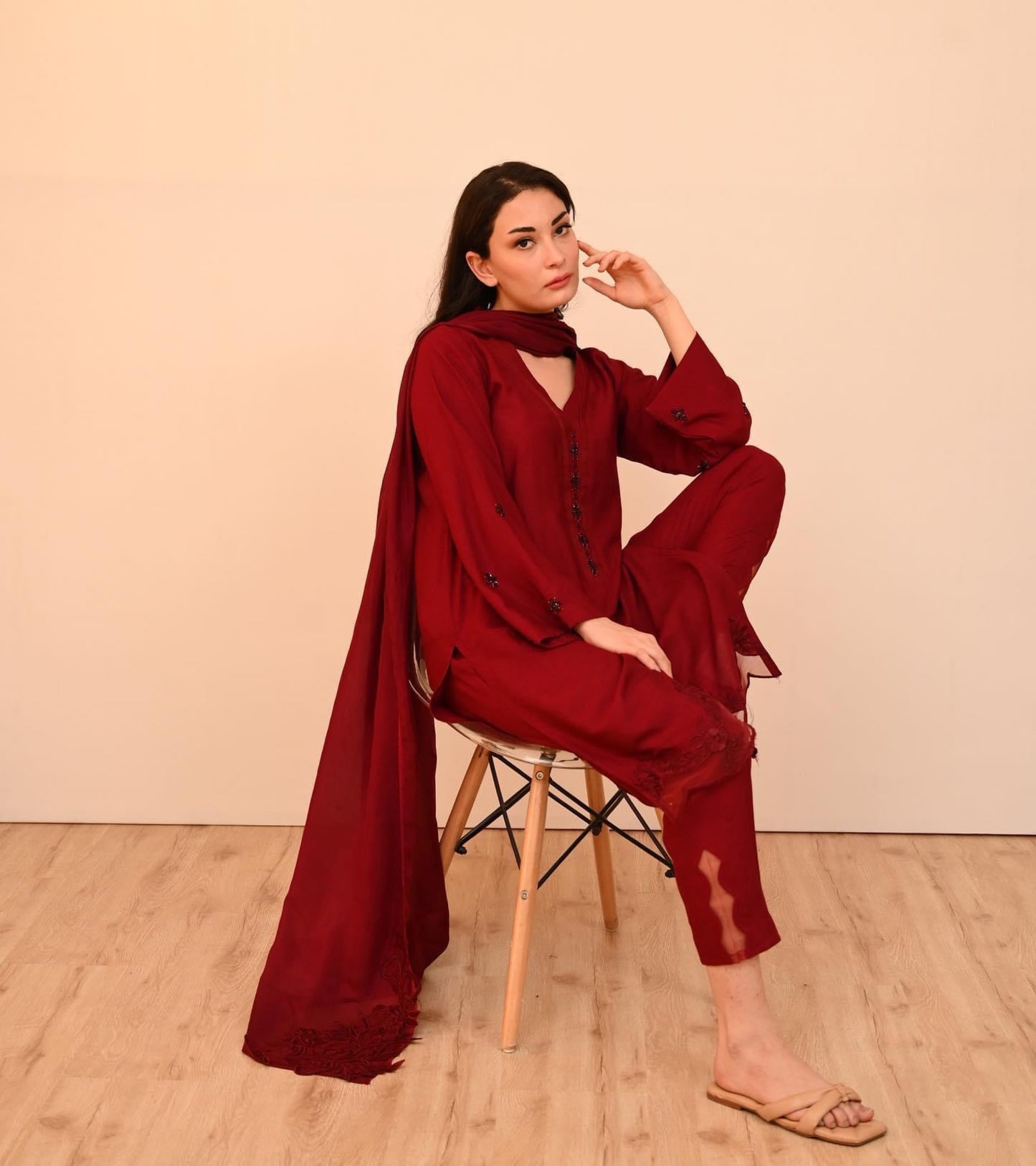 Maroon glam